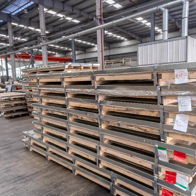 不锈钢板受到腐蚀的因素